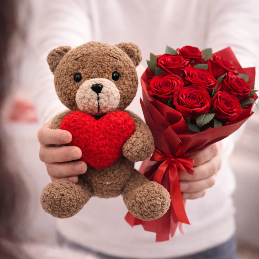 Kalp Tutan Ayıcık Peluş Oyuncak | Zovi