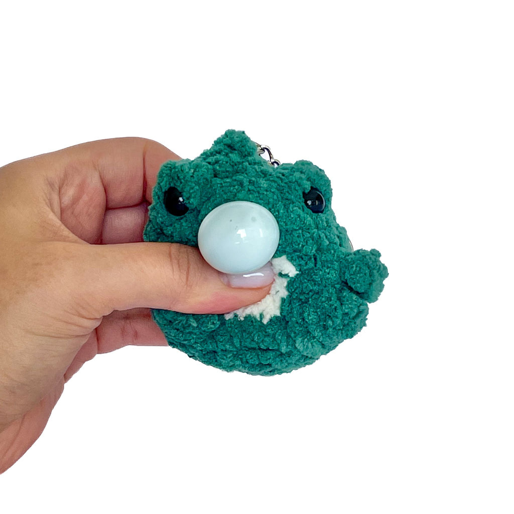 Sakız Şişiren Kurbağa Anahtarlık - El Yapımı Balonlu Örgü Peluş Oyuncak Anahtarlık | Zovi