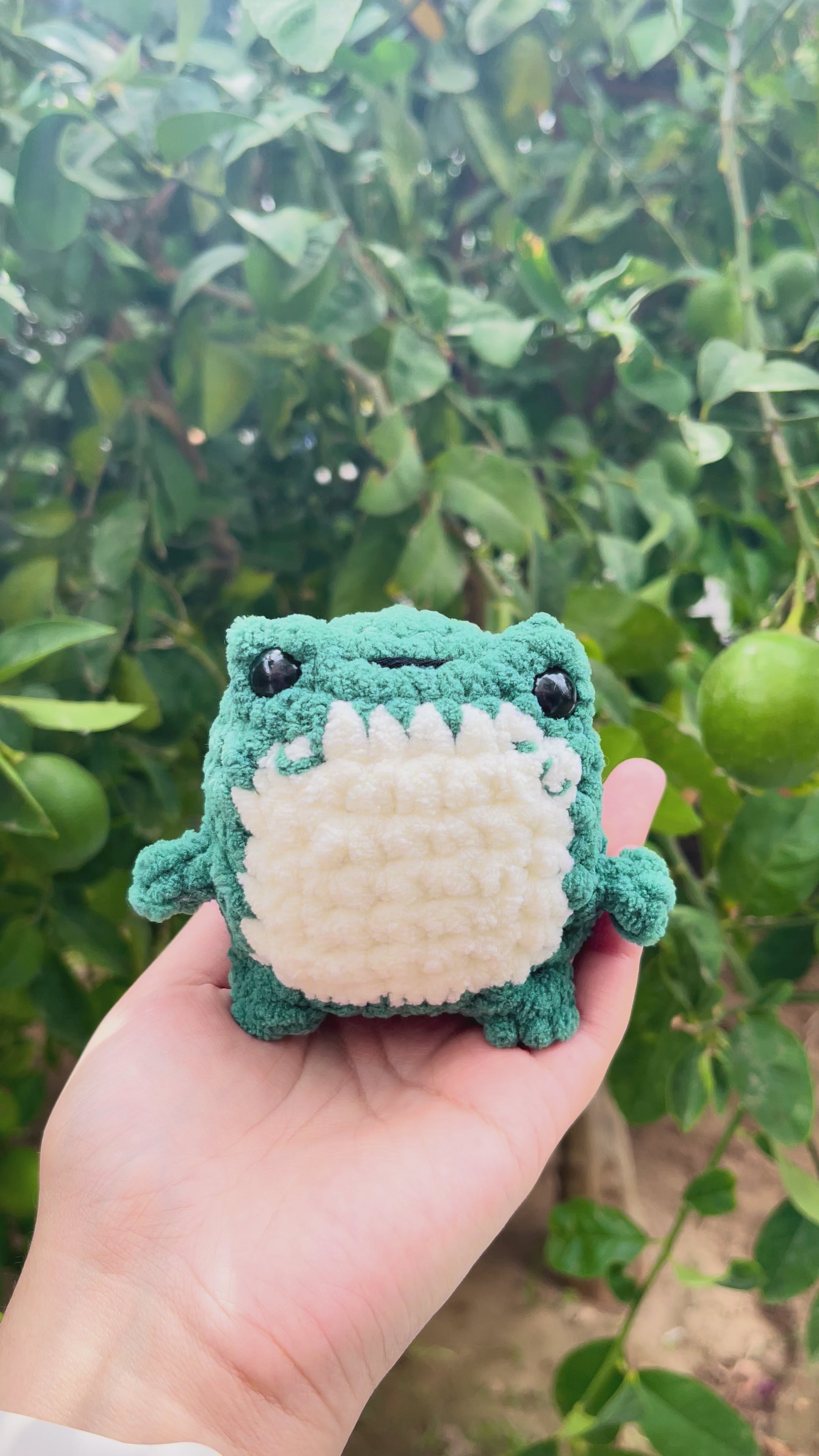 Örgü Kurbağa Oyuncak – Amigurumi El Yapımı Bebek ve Çocuk Oyuncağı | Zovi