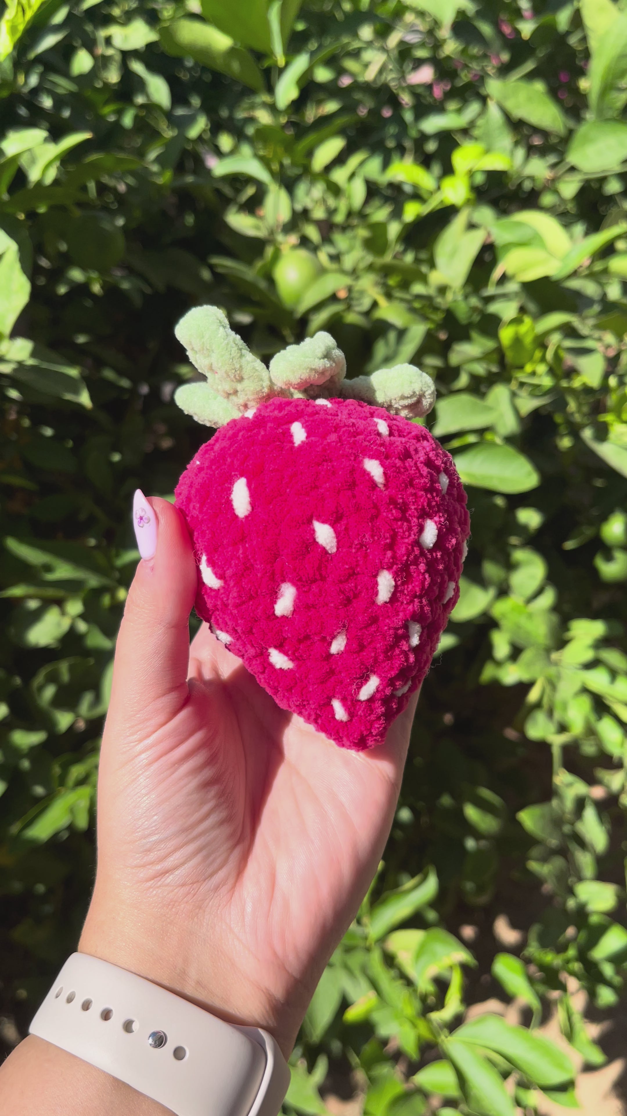 Örgü Çilek Oyuncak – Amigurumi El Yapımı Bebek Oyuncağı | Zovi
