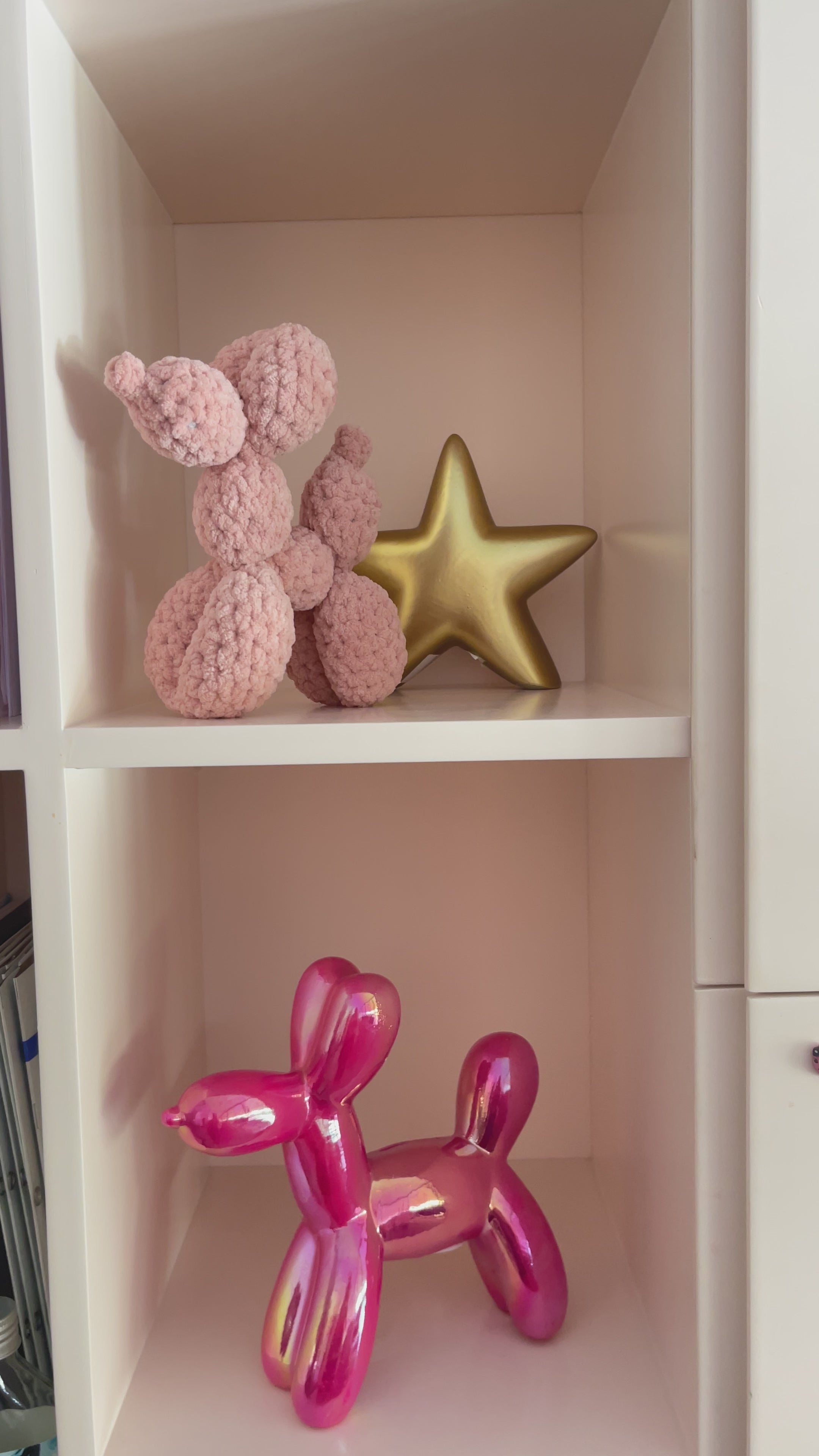 Amigurumi Balon Köpek Oyuncak – El Yapımı Örgü Dekor ve Hediye | Zovi